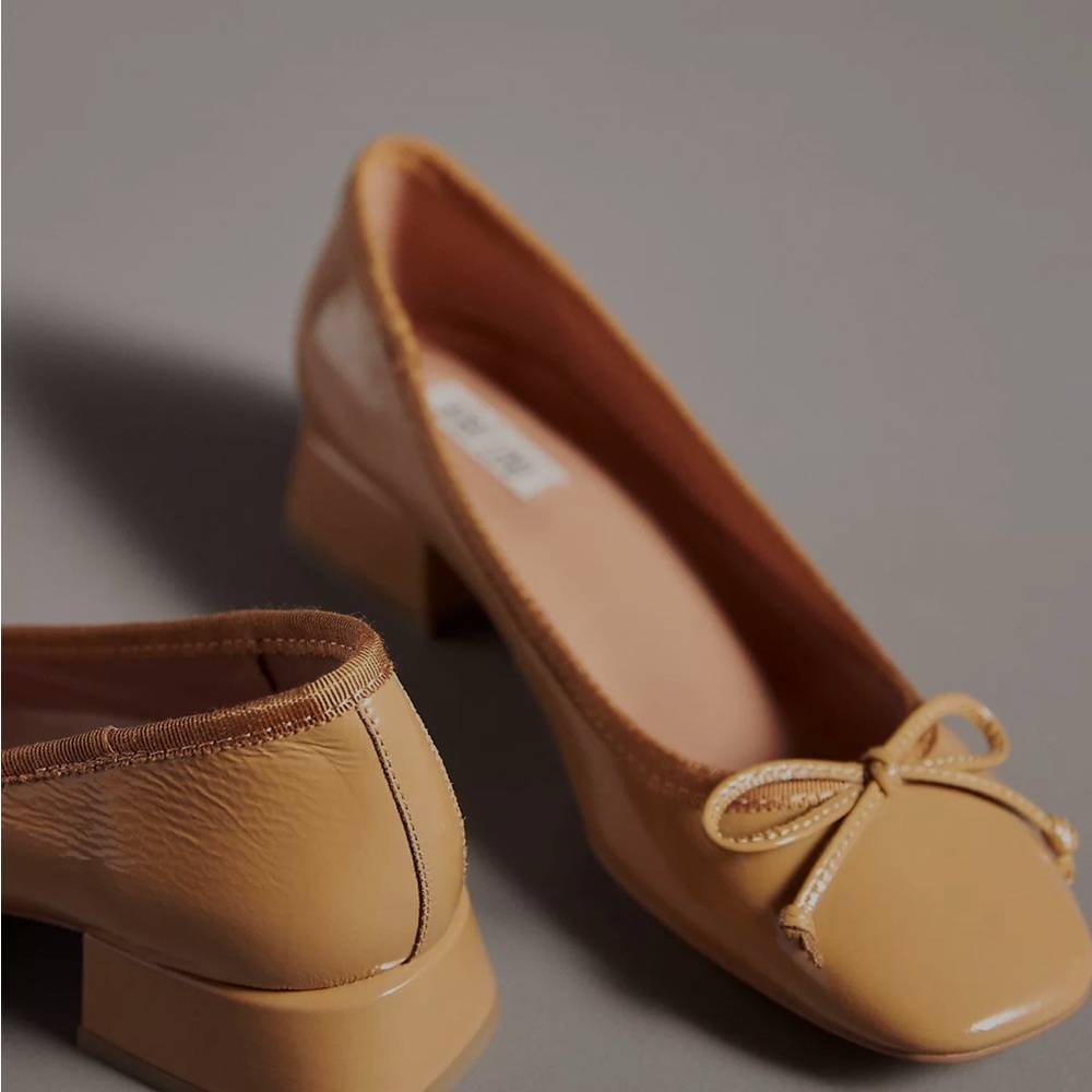 Elegant Tan Women's Shoes